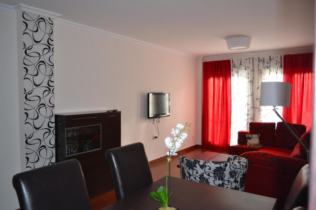 Apartamento Acueducto, Tres Dormitorios Y Parking Gratis Mérida Ngoại thất bức ảnh