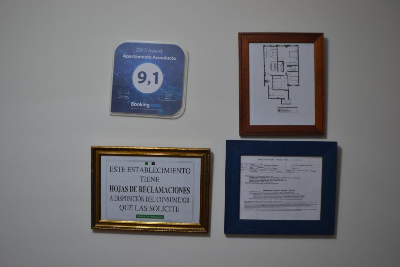 Apartamento Acueducto, Tres Dormitorios Y Parking Gratis Mérida Ngoại thất bức ảnh